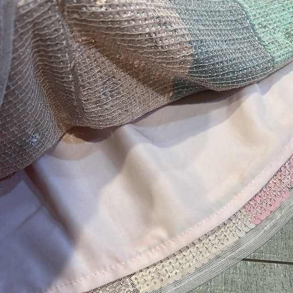 🟢 BUNDLE SALE 2 for $20 - 😎 Gorgeous Sequins SKIRT - perfect condition - Picture 5 of 6